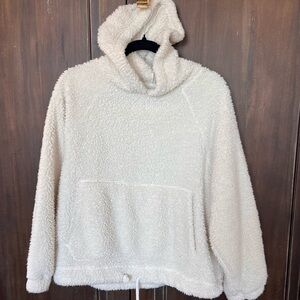 American Eagle Outfitters Cream Sherpa Jacket